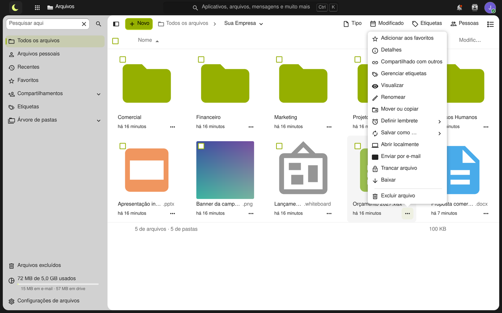 Menu de ações aberto sobre uma planilha, com Adicionar aos favoritos, Detalhes, Compartilhado com outros, Gerenciar etiquetas, Visualizar, Renomear, Mover ou copiar, Definir lembrete, Salvar como, Abrir localmente, Enviar por e-mail, Trancar arquivo, Baixar e Excluir arquivo